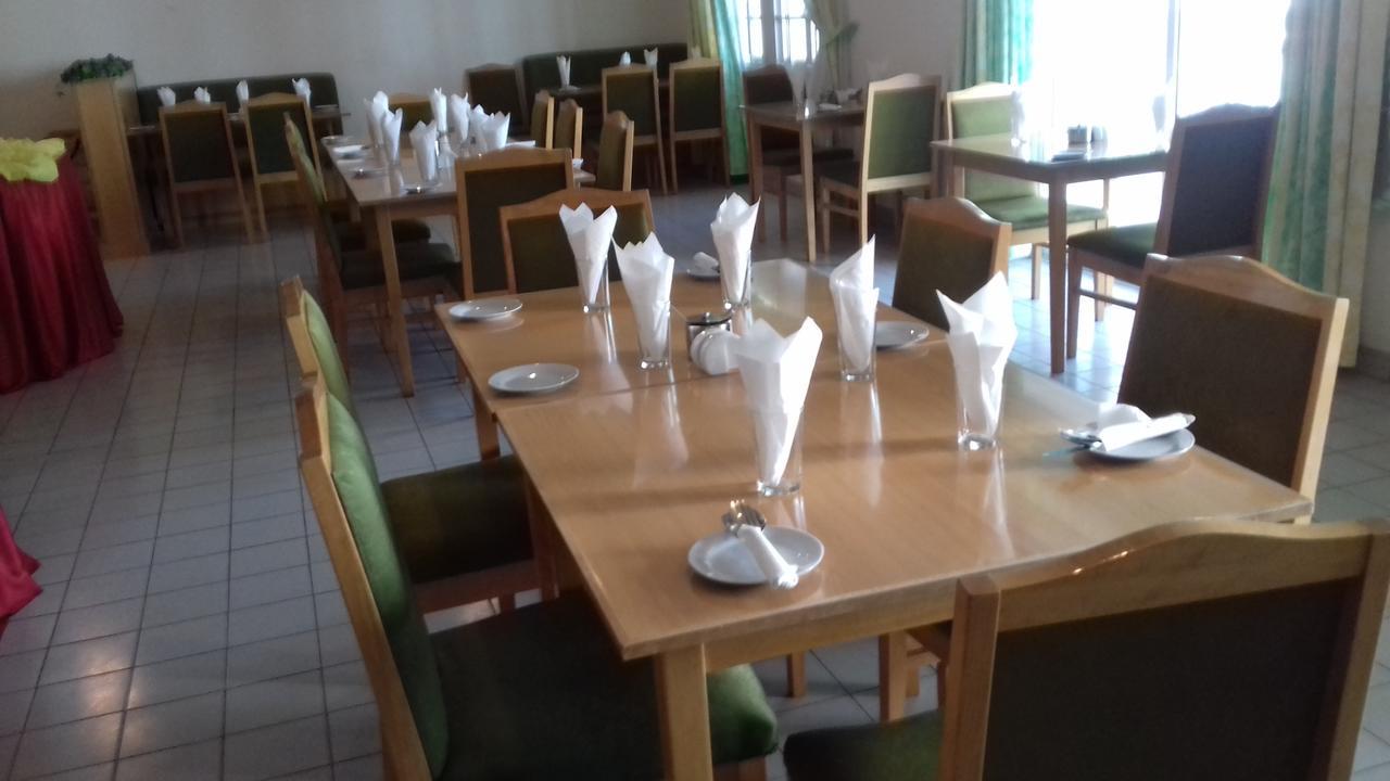 Ibri Oasis Hotel Ibrā Eksteriør bilde